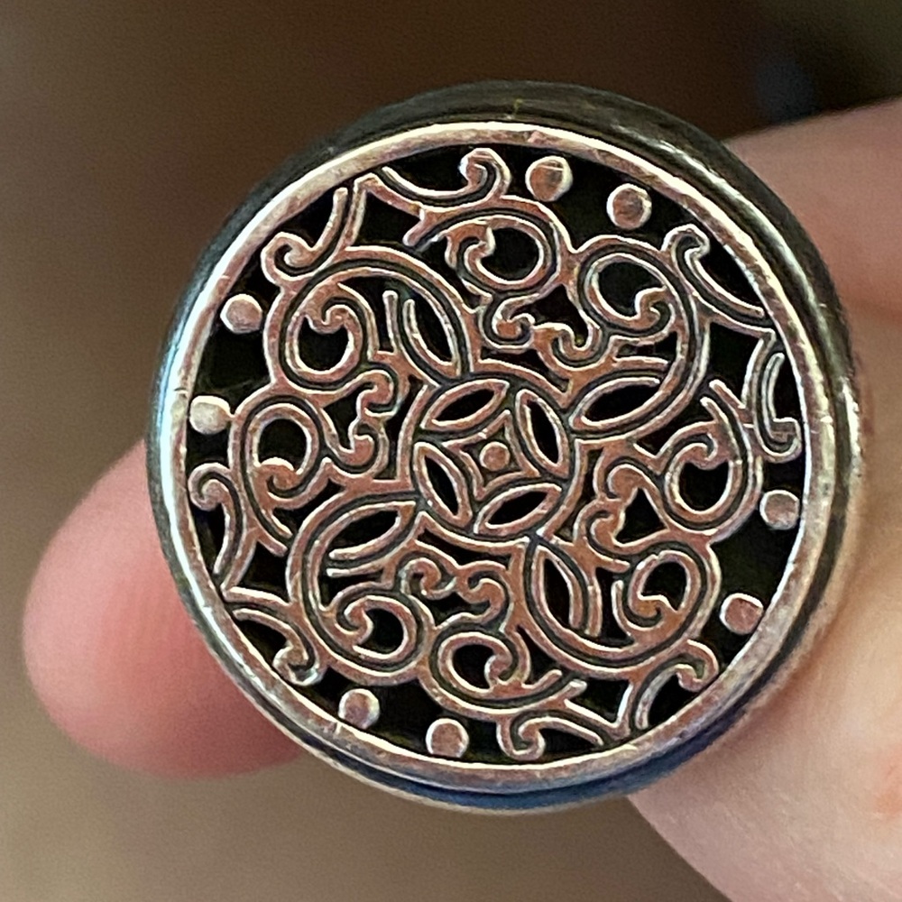 Large round filigree emblem 925 sterling silver ring